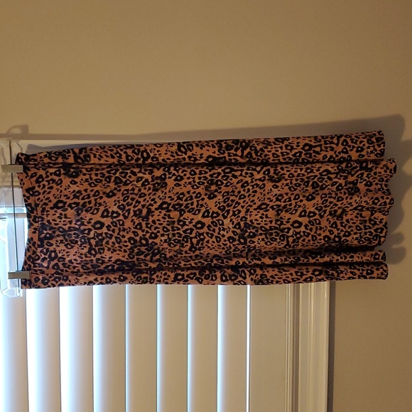 Wilfred Leopard Print Midi Skirt - Picture 4 of 5
